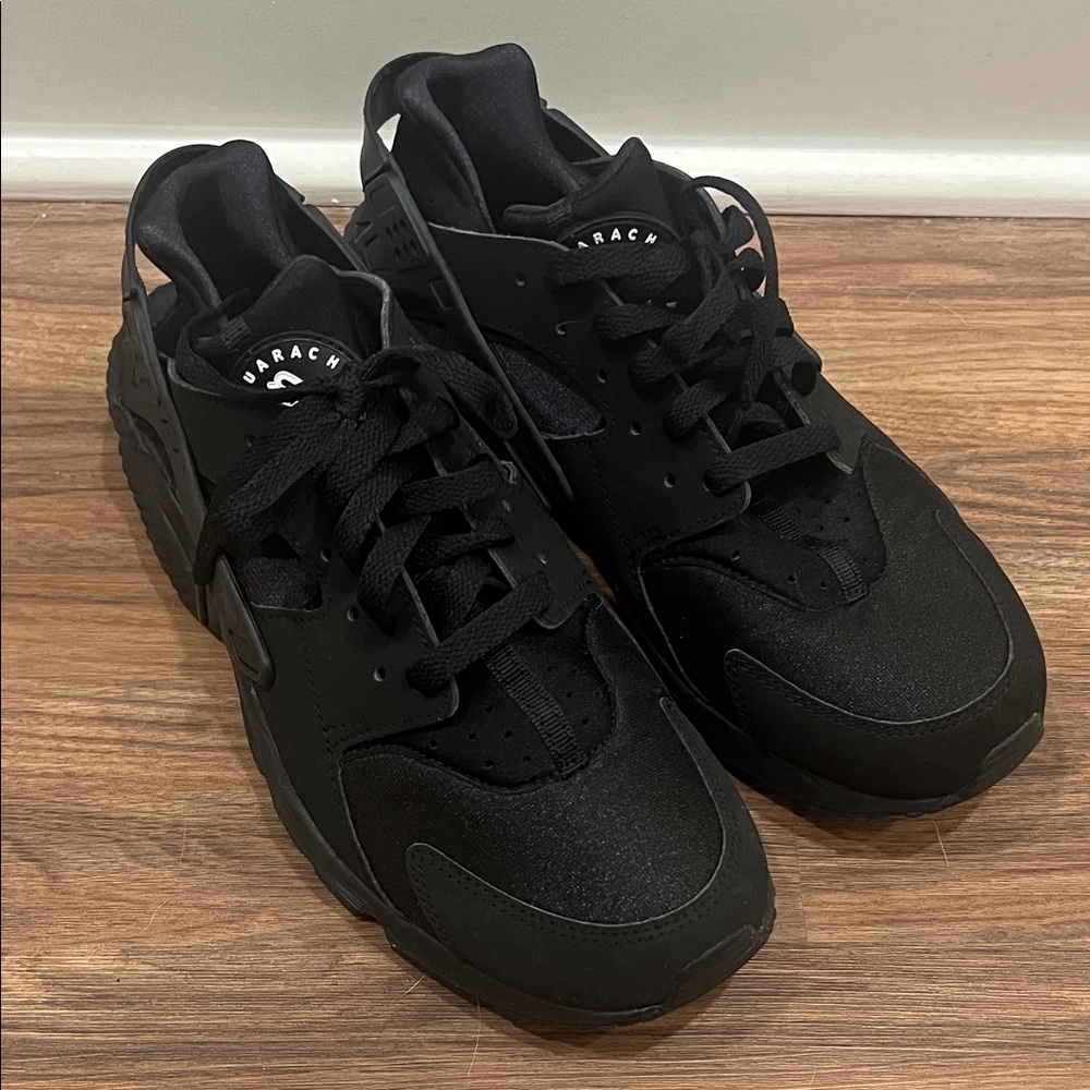 Nike Black Sneakers for Men